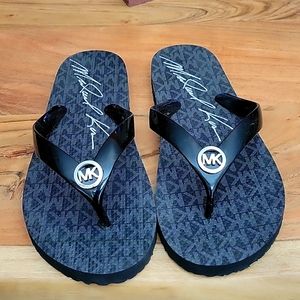 Michael Kors Flip-Flops NWT SZ 8